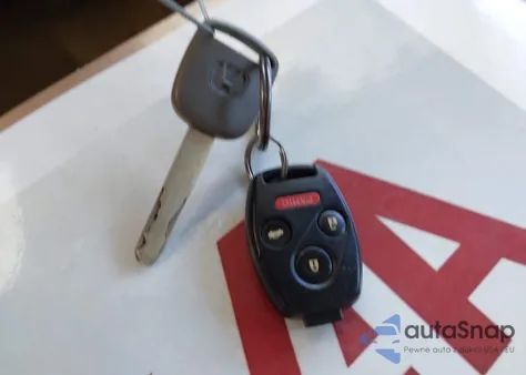 2010 Honda Accord 2.4 Ex-L z USA, uszkodzony, nr VIN 1HGCP2F85AA140477